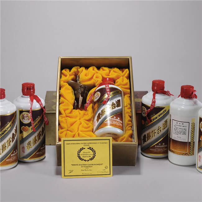 昆山千灯镇回收生肖老茅台酒